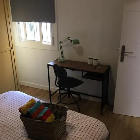 Practical Room: Barcelona-fira-airport L'Hospitalet de Llobregat